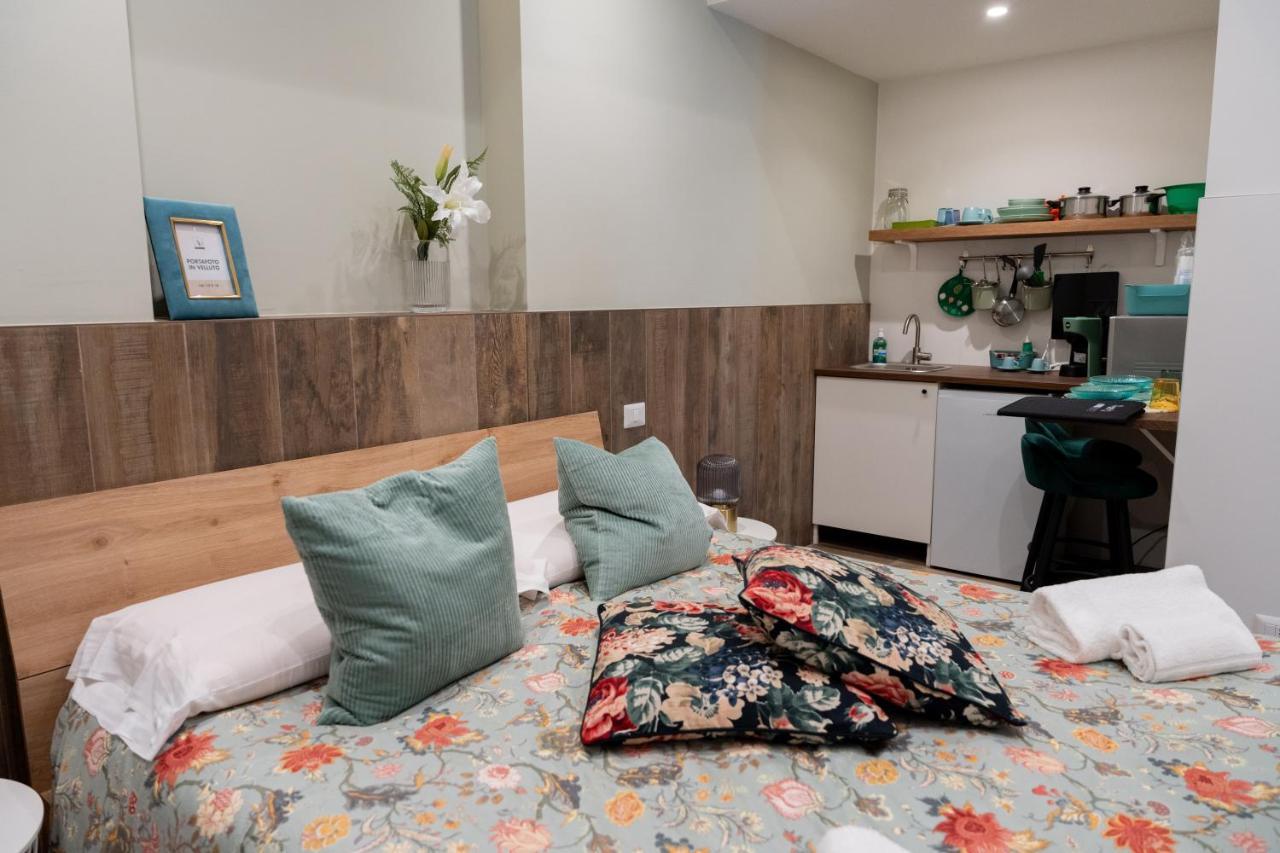Palazzo Nicolaus Del Lungomare Bed & Breakfast Bari Eksteriør bilde