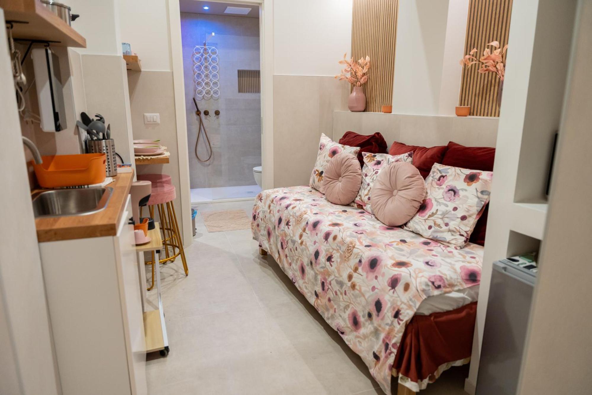 Palazzo Nicolaus Del Lungomare Bed & Breakfast Bari Eksteriør bilde