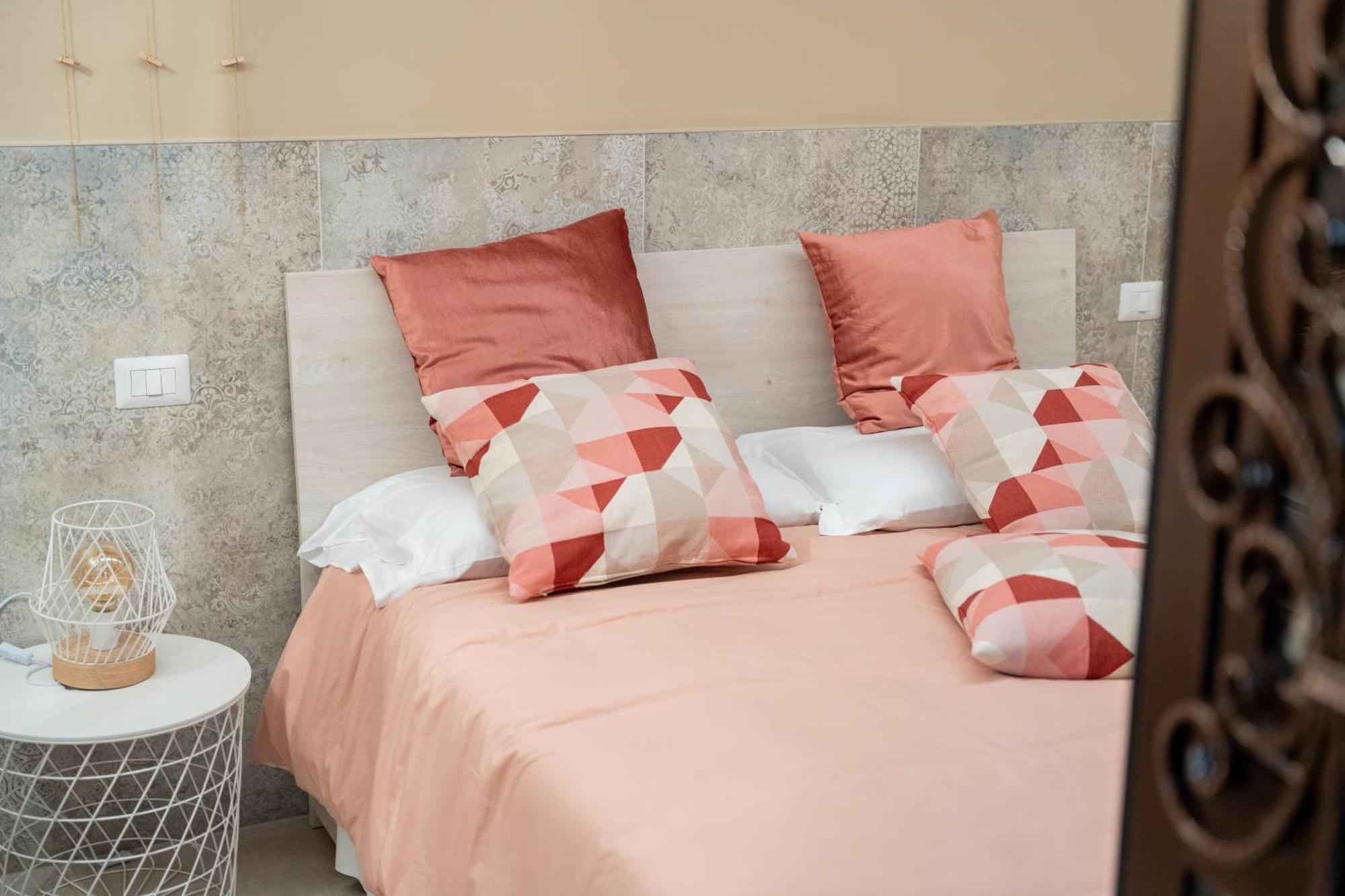 Palazzo Nicolaus Del Lungomare Bed & Breakfast Bari Eksteriør bilde