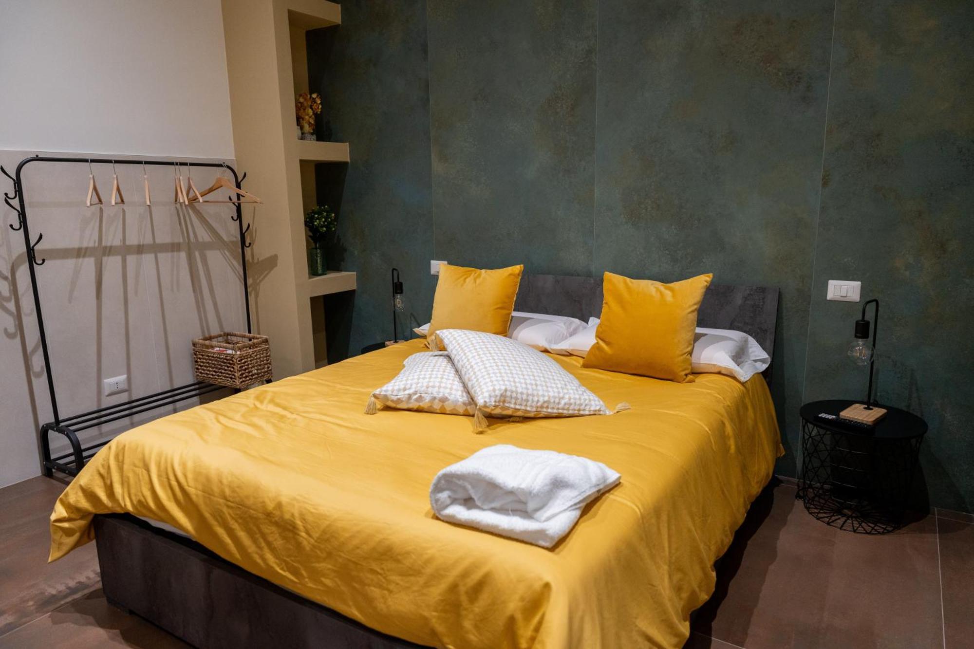 Palazzo Nicolaus Del Lungomare Bed & Breakfast Bari Eksteriør bilde